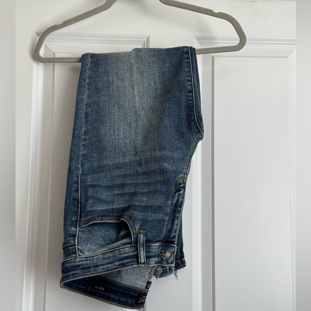 Judy Blue Medium Wash 13 / 31 Slim Fit Shark Bite Hem Denim Blue Jeans JB82151LT